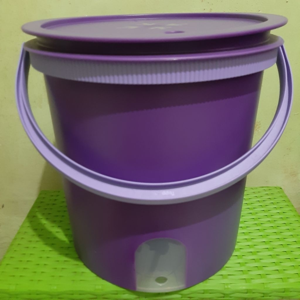 TUPPERWARE DISPENSER 14 LITER MINUS
