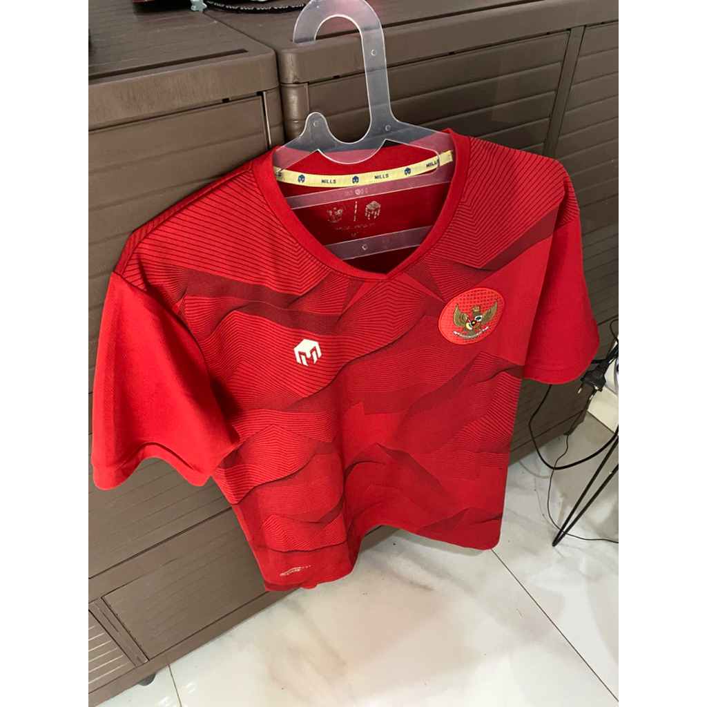 jersey timnas mills