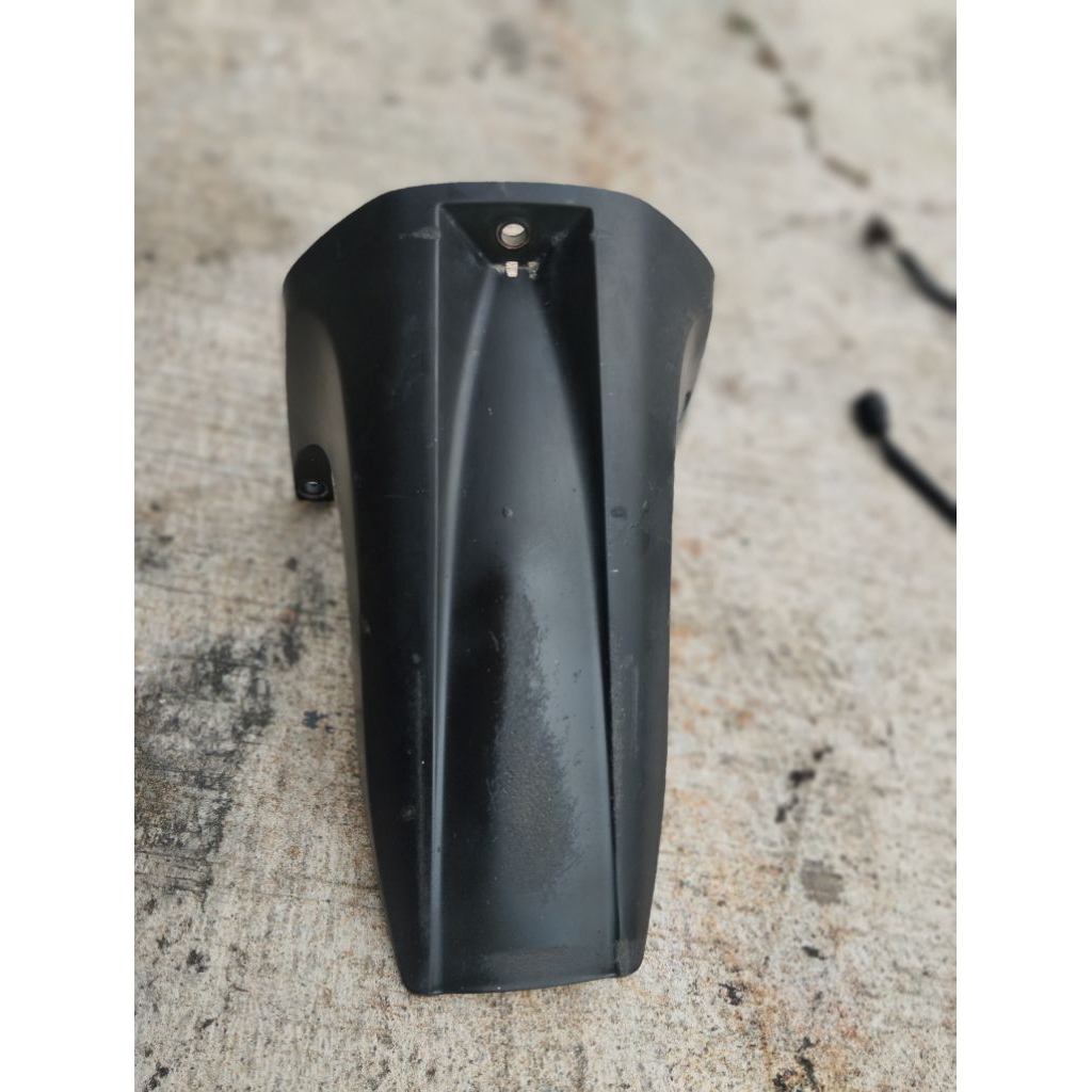 Spakbor Kolong Yamaha R 15 V2 ORI Second Copotan Motor Spakbor Kolong Yamaha R 15 V2 ORI Seken Copot
