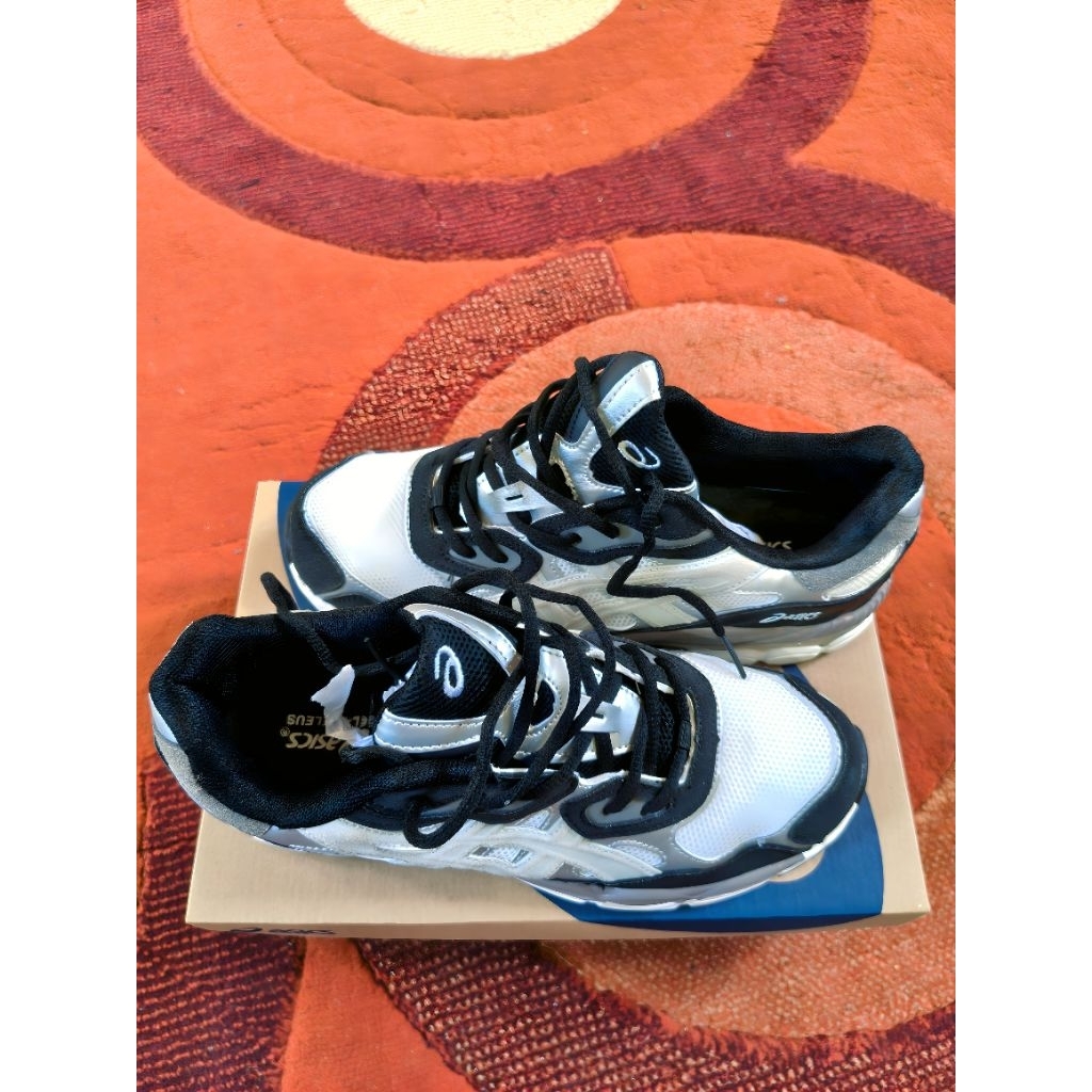 Asics gel BARU size 44 insole 27,5cm