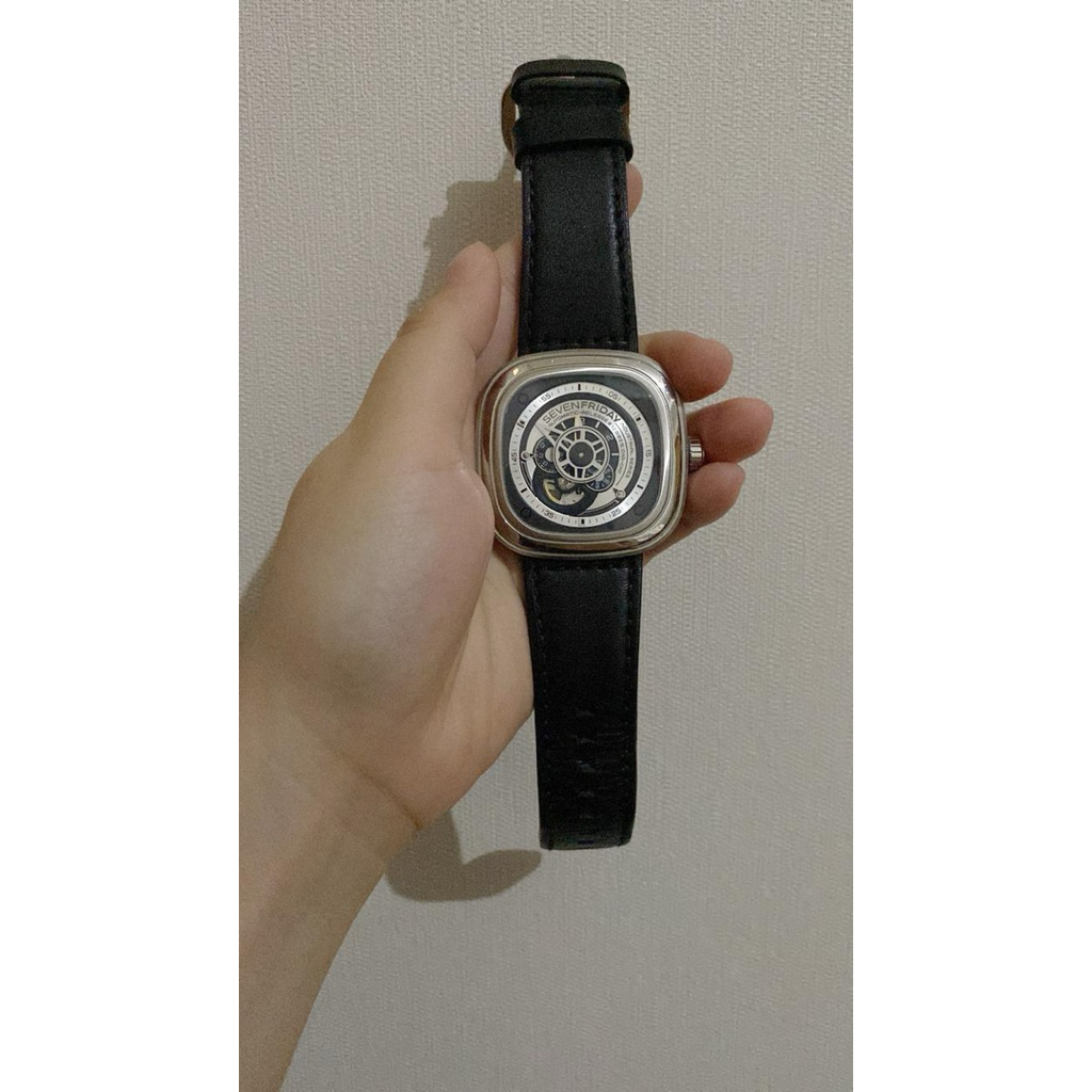 [PRELOVED] SEVEN FRIDAY P1B/01