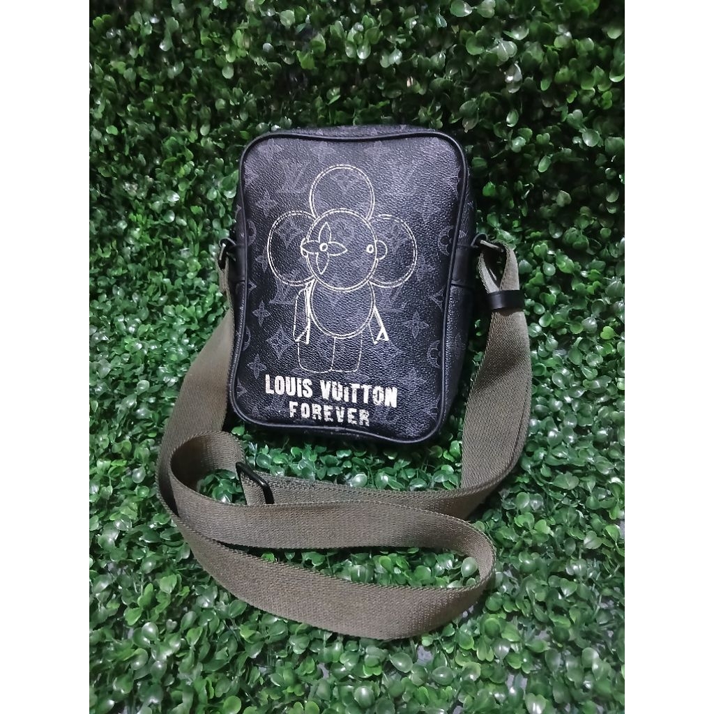 LV Danube Monogram Vivienne Eclipse 2016
