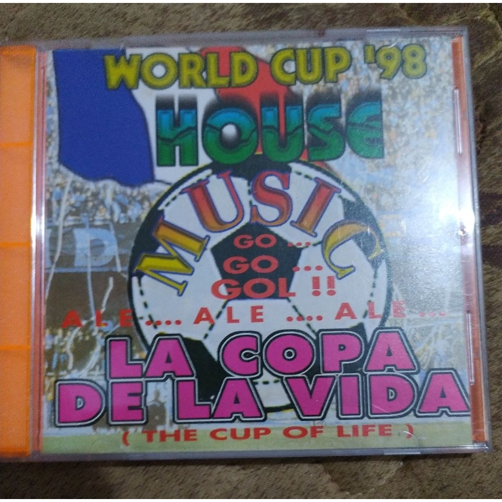 CD Audio World Cup '98 - House Music (DCU Records - PT.Duta Cahaya Utama Record)