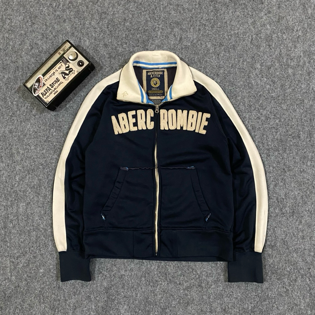Tracktop Abercrombie ( size M-L ) (4568)