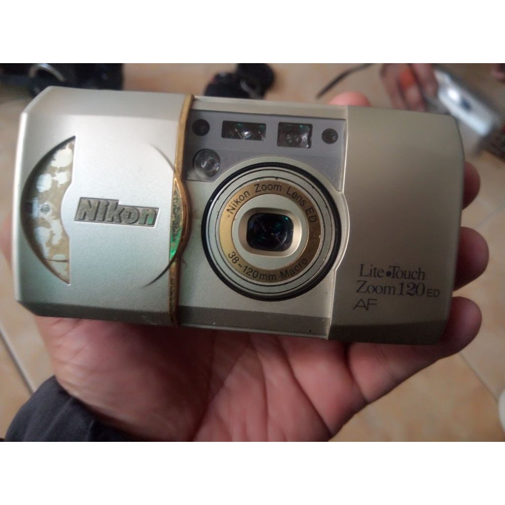 (DAPAT 2 KAMERA) KAMERA ANALOG NIKON LITE TOUCH ZOOM  120 ED DAN  OLYMPUS TRIP 100R BACA DESKRIPSI