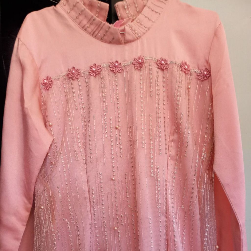 PRELOVED DRESS WISUDA