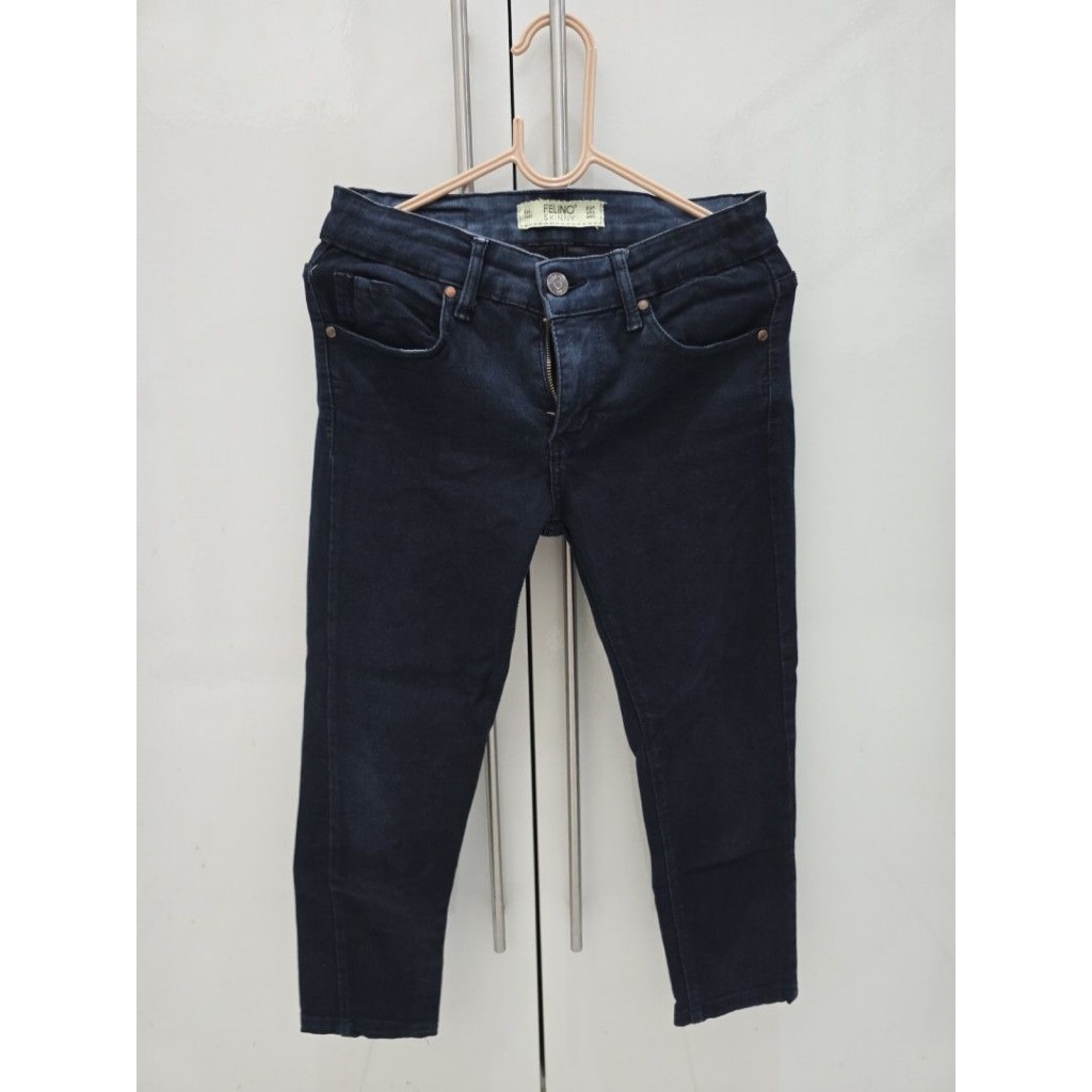 Preloved Celana Jeans Wanita Felino size 28