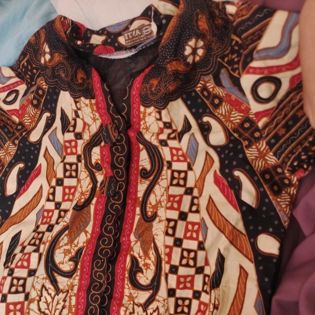 Batik katun LD 105cm panjang 100cm untuk kantor an Kancing besar 2 dan kancing kecil 2× 3 = 6 kancin