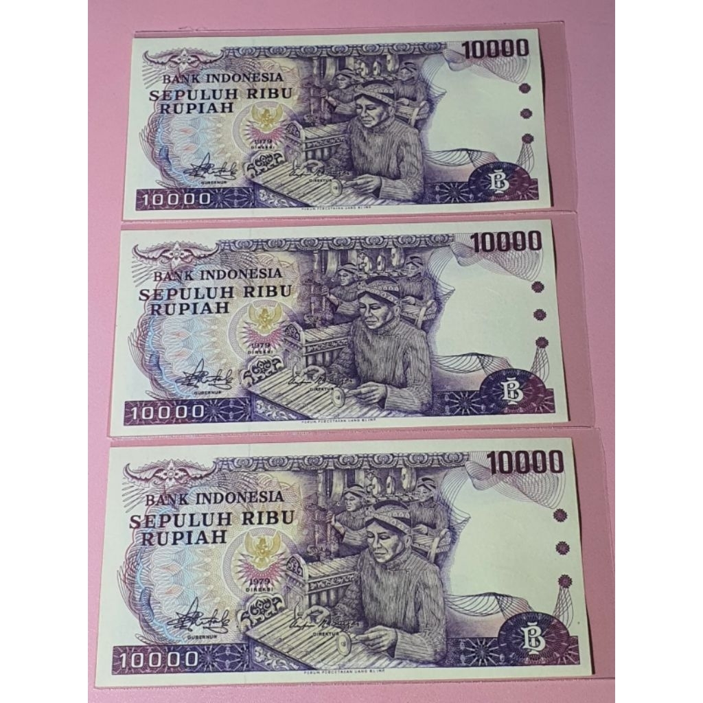 Uang Kuno 10000 Rupiah Gamelan tahun 1979