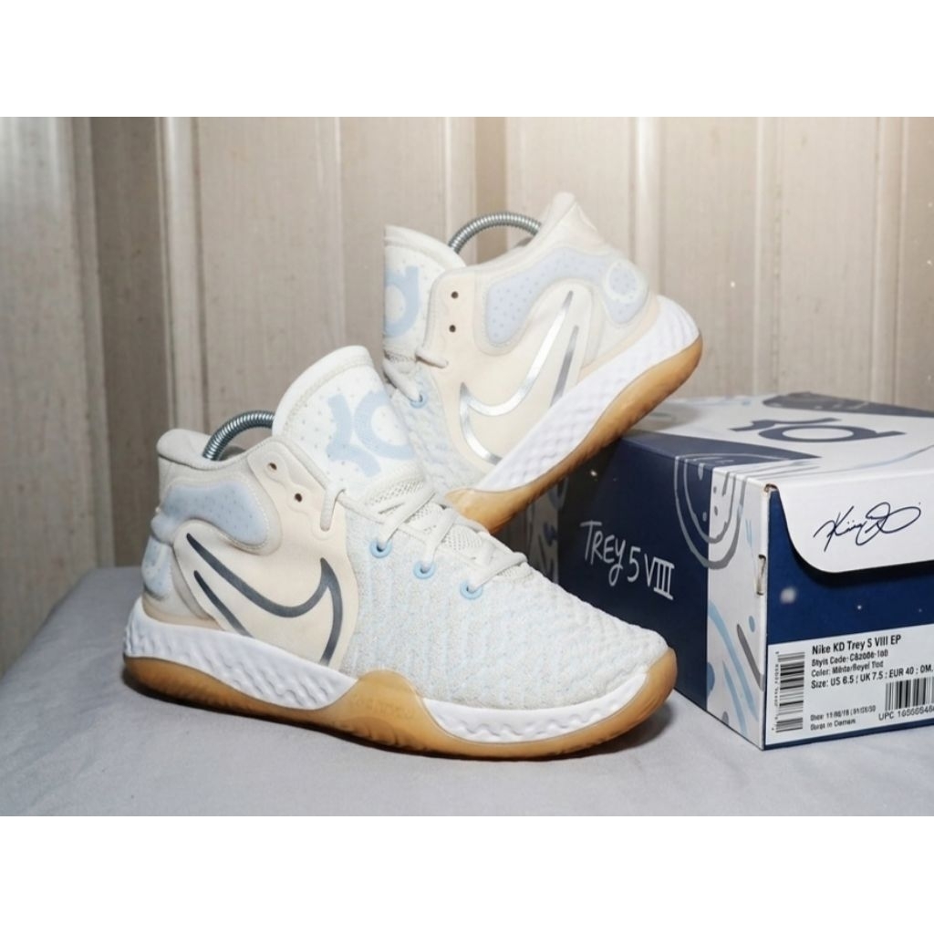 Sepatu Nike KD Trey 5 VIII EP Basket Sneakers