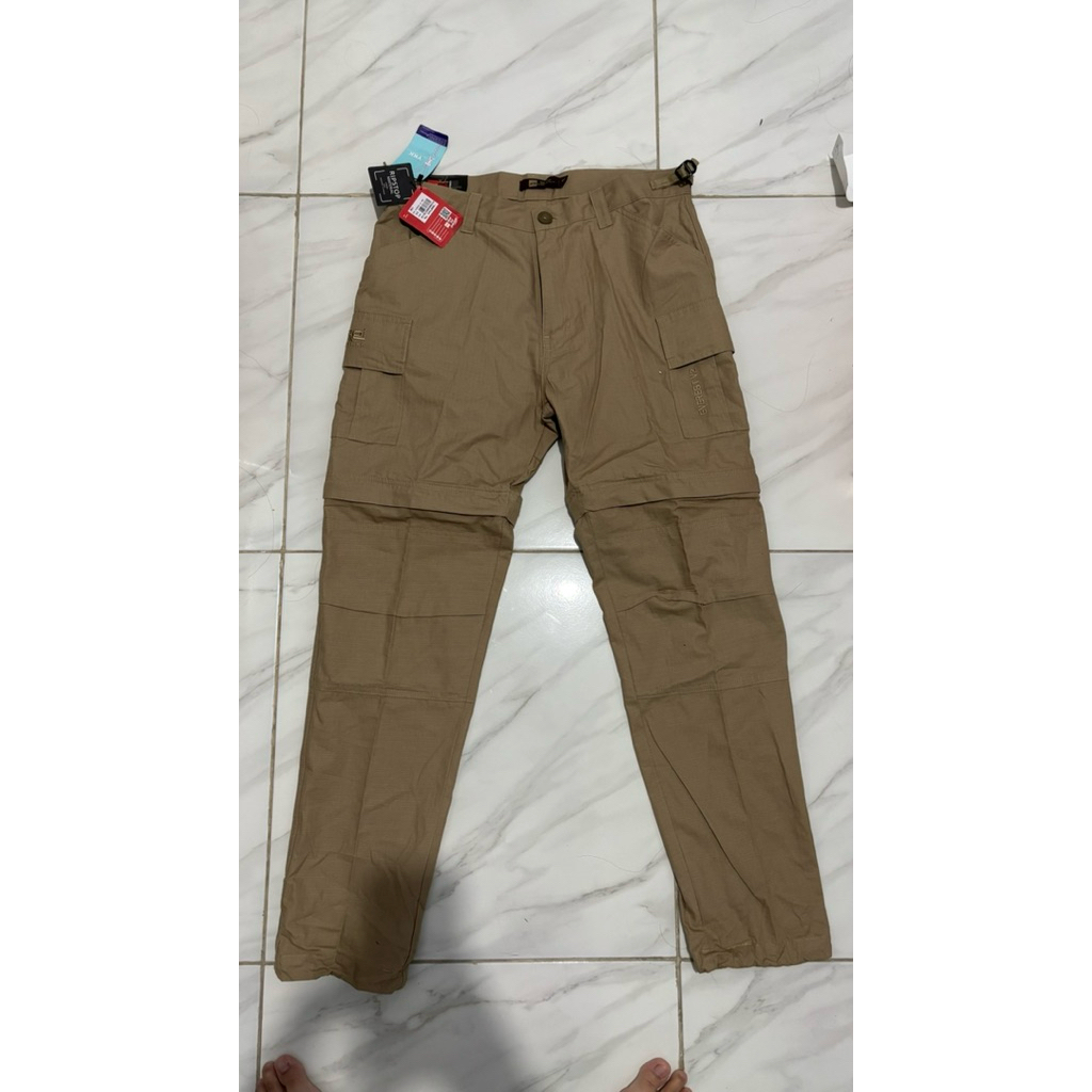 celana arei everest v2
