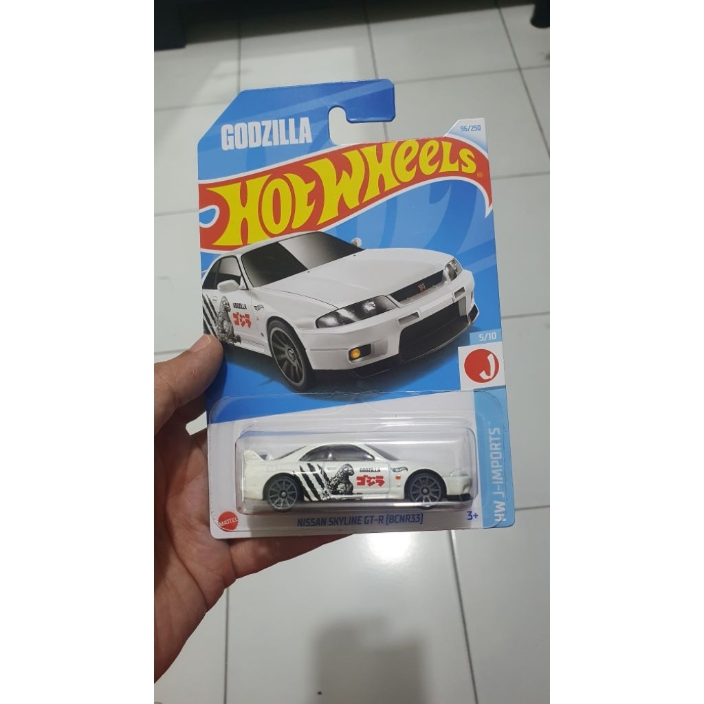 Hotwheels godzilla R33