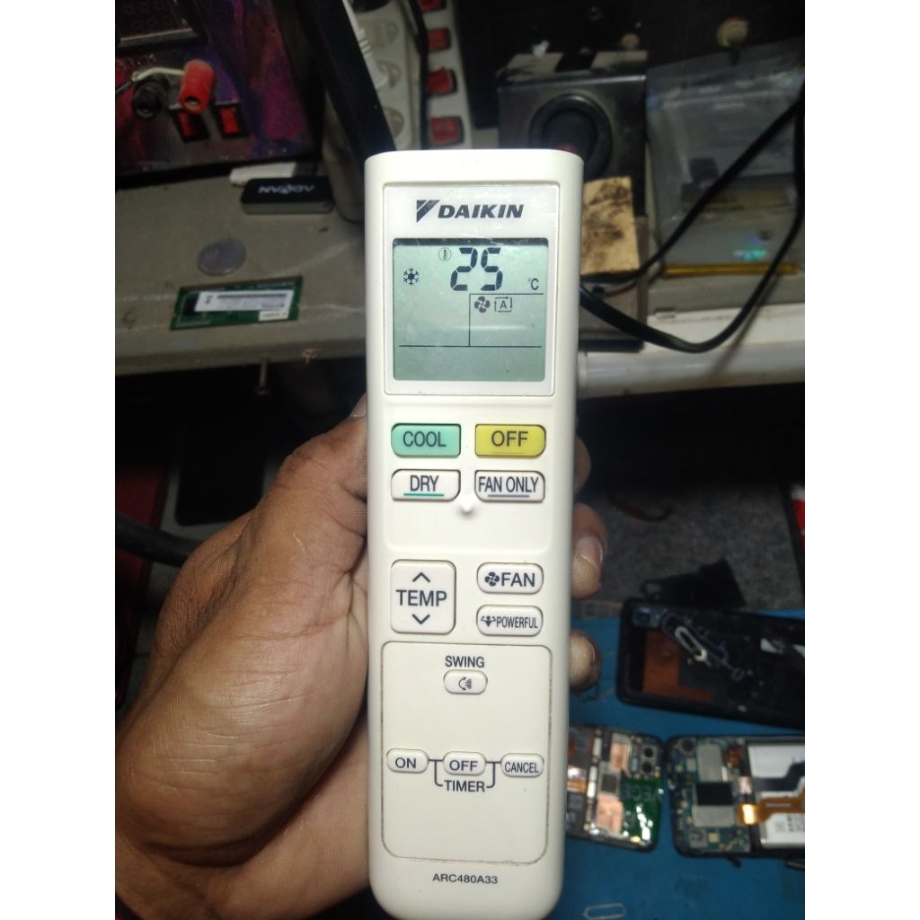 Remote AC Daikin ARC480A33 - Kondisi Second, Bergaransi, Kompatibel FTC15NV14 FTC20NV14 FTC25NV14 FT