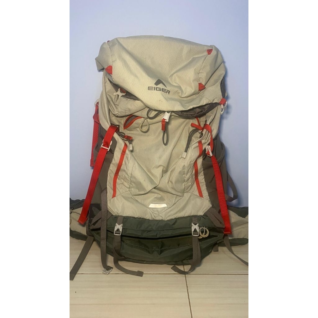 Carrier E1ger  equator trek
