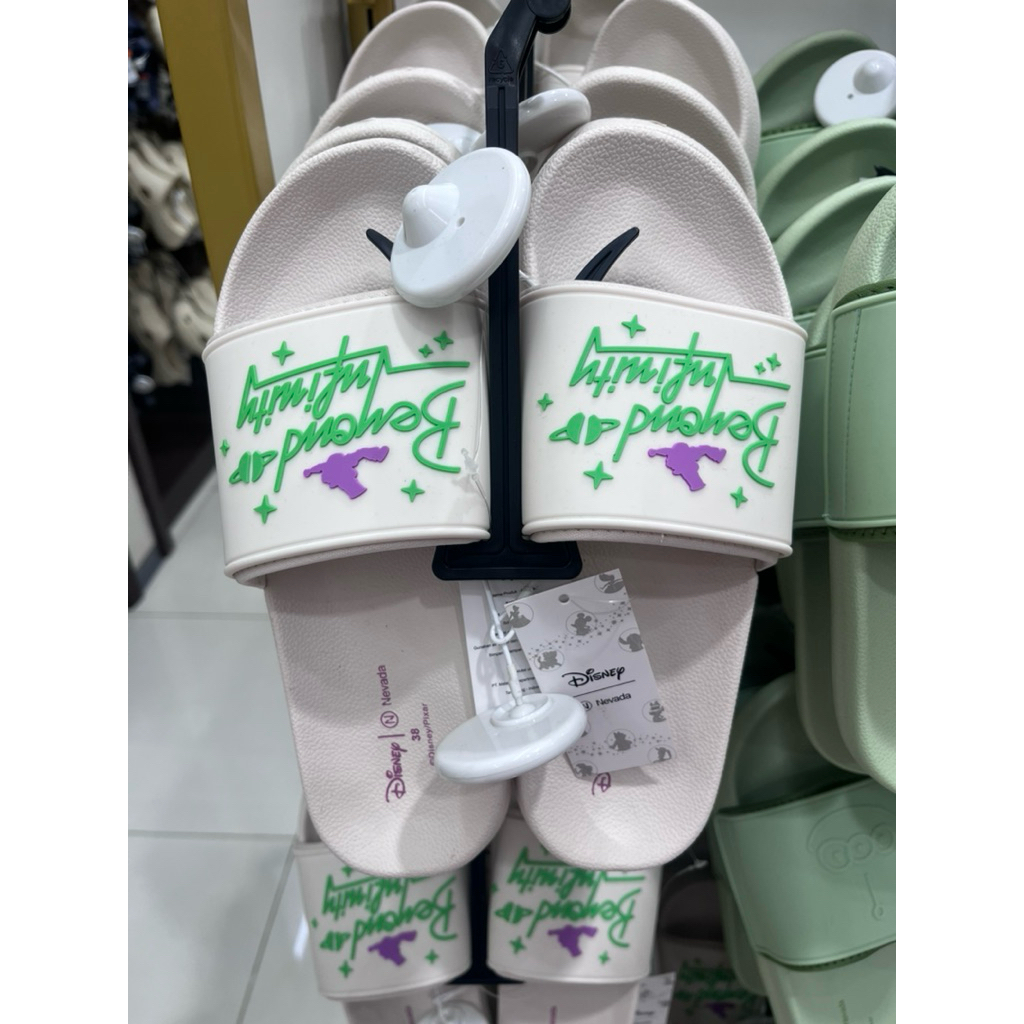 sandal nevada disney simpel nyaman phylon