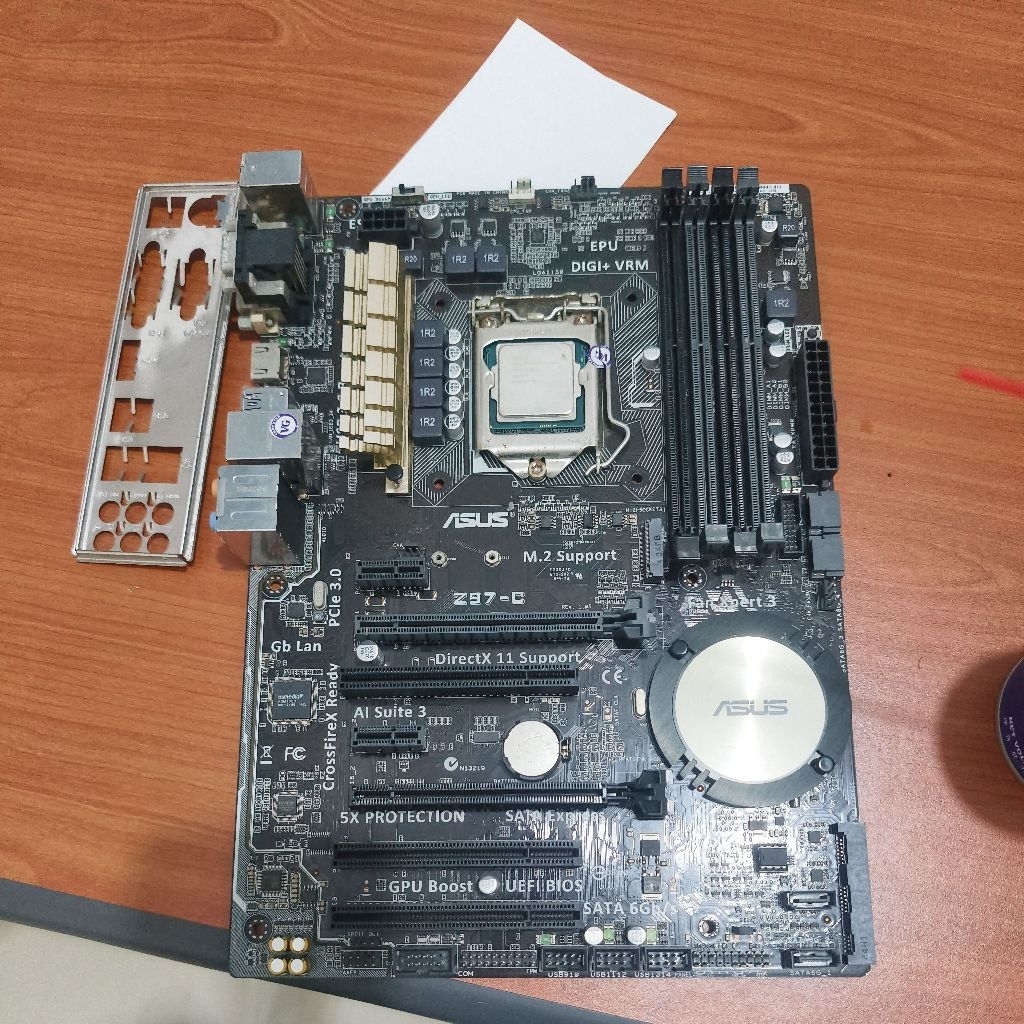 mainboard asus z97 c ddr3 + procsesor core i7-4790 gen4