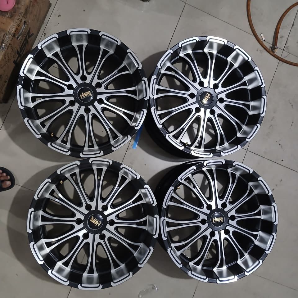 Velg mobil bekas fortuner Bluegrain HSR Ring 20 baut 6 cocok utk hilux, triton, pajero dll