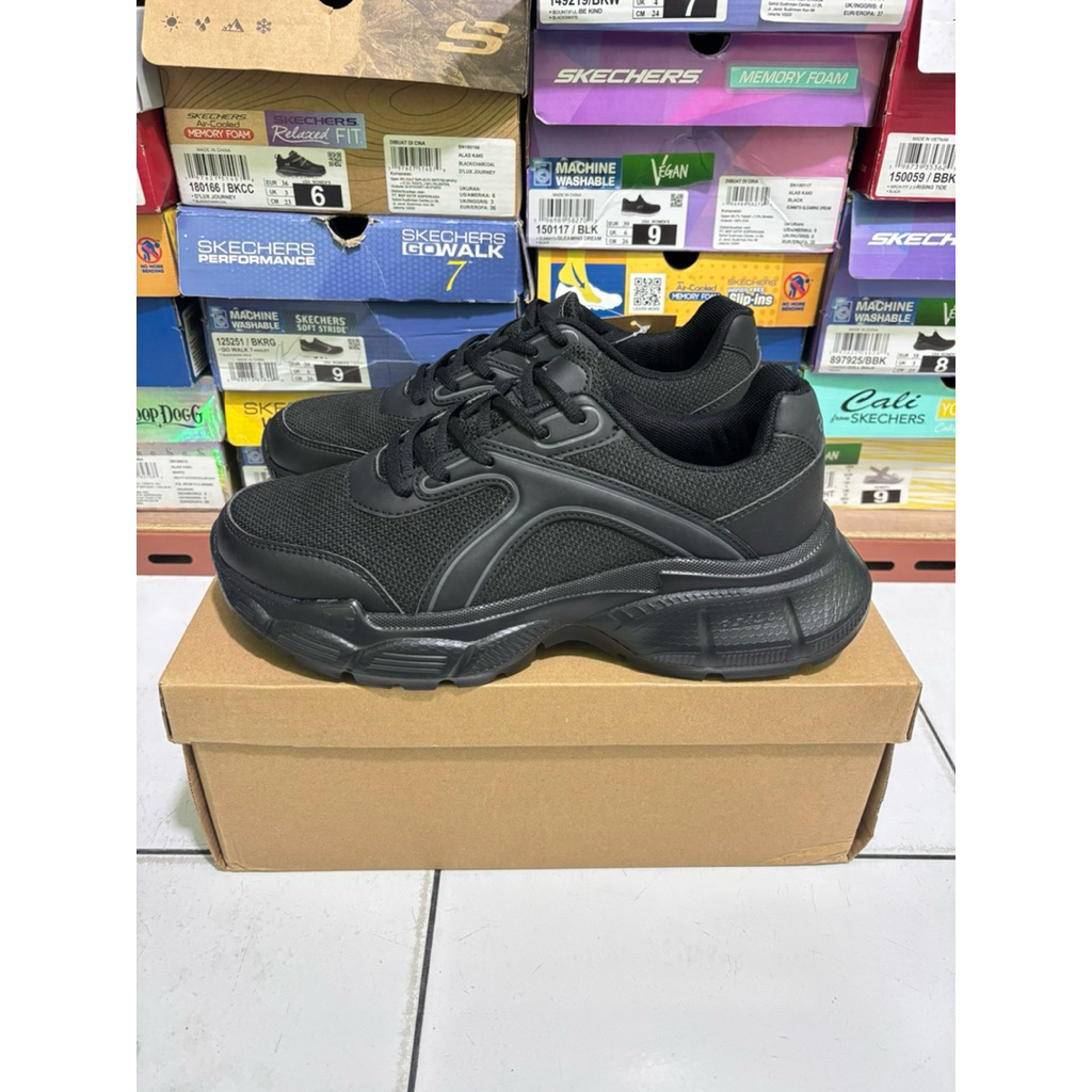 SIZE 41 ASTEC LAKH FULLBLACK RUNNING MAN ORIGINAL