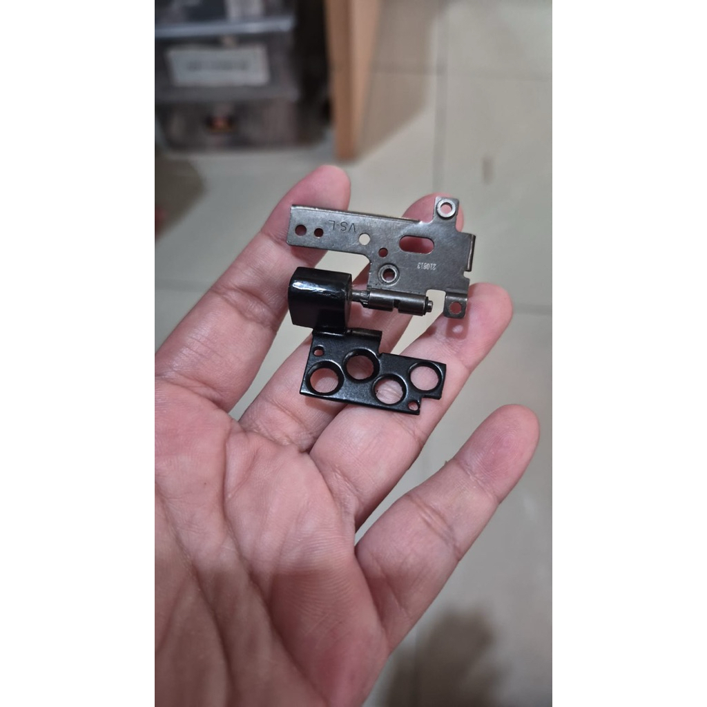 Engsel Kiri ENGSEL Laptop INFINIX X1/X1 PRO Original Laptop INFINIX New Ori