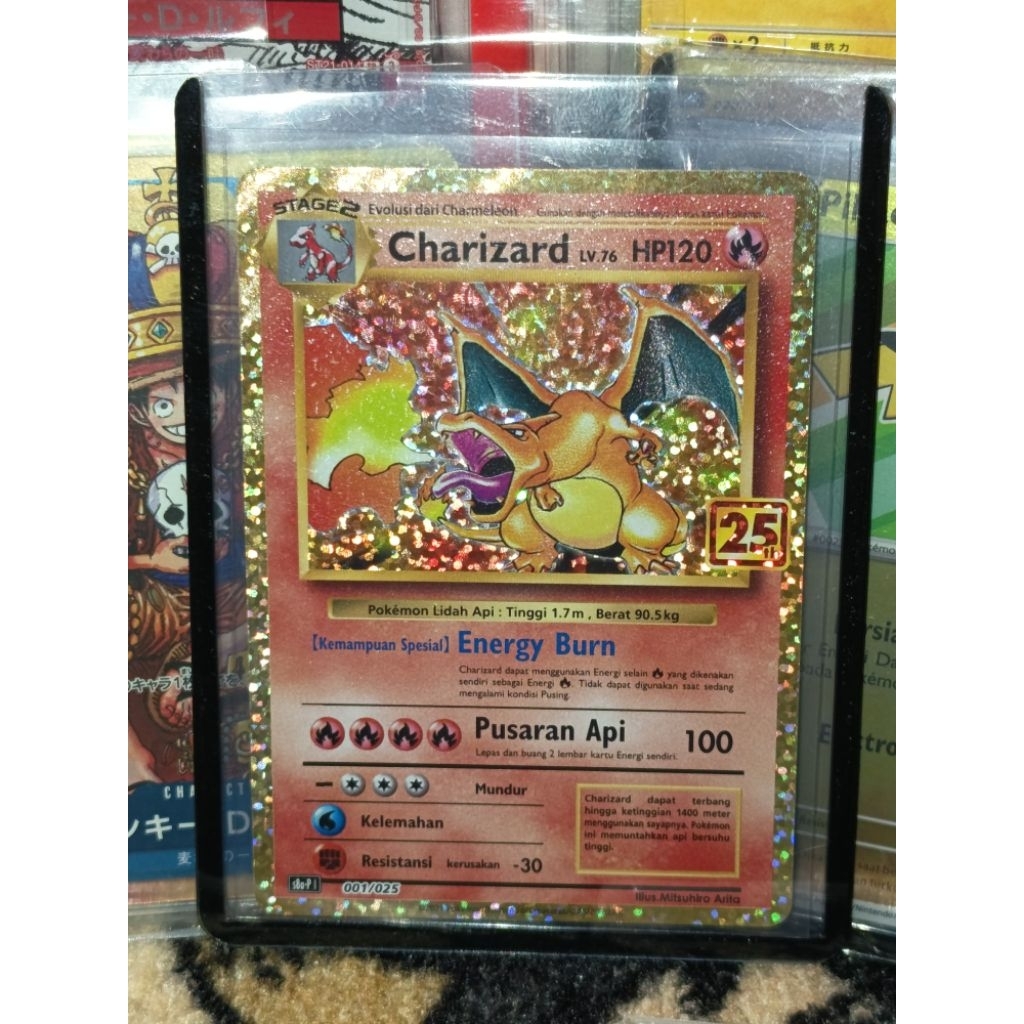 TCG Pokemon Charizard 25th Anniversary Mulus