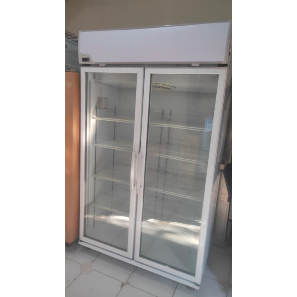 Showcase chiller 2 pintu Sanden intercool second