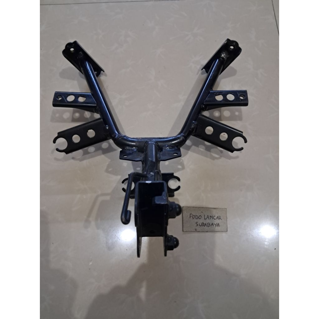 bracket dudukan tameng fairing depan R15 V3 led original