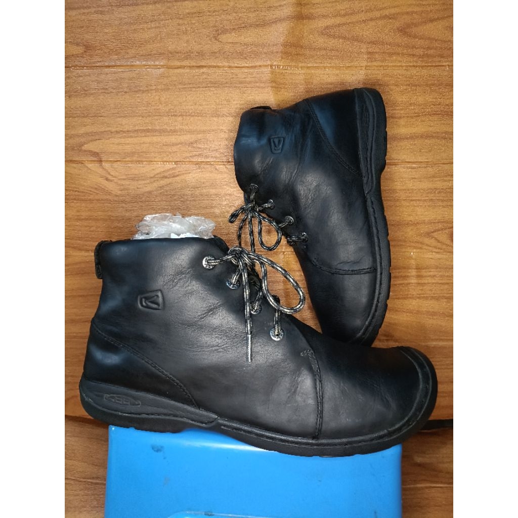 Sepatu Kulita KEEN MIDLE CASUAL size 47