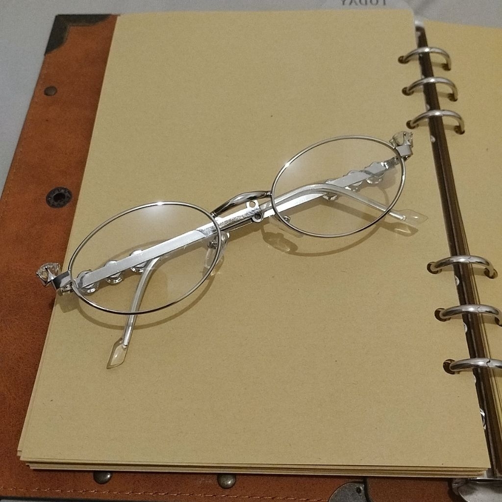 [PL] — Frame Kacamata Oval Shaped Y2K Glasses