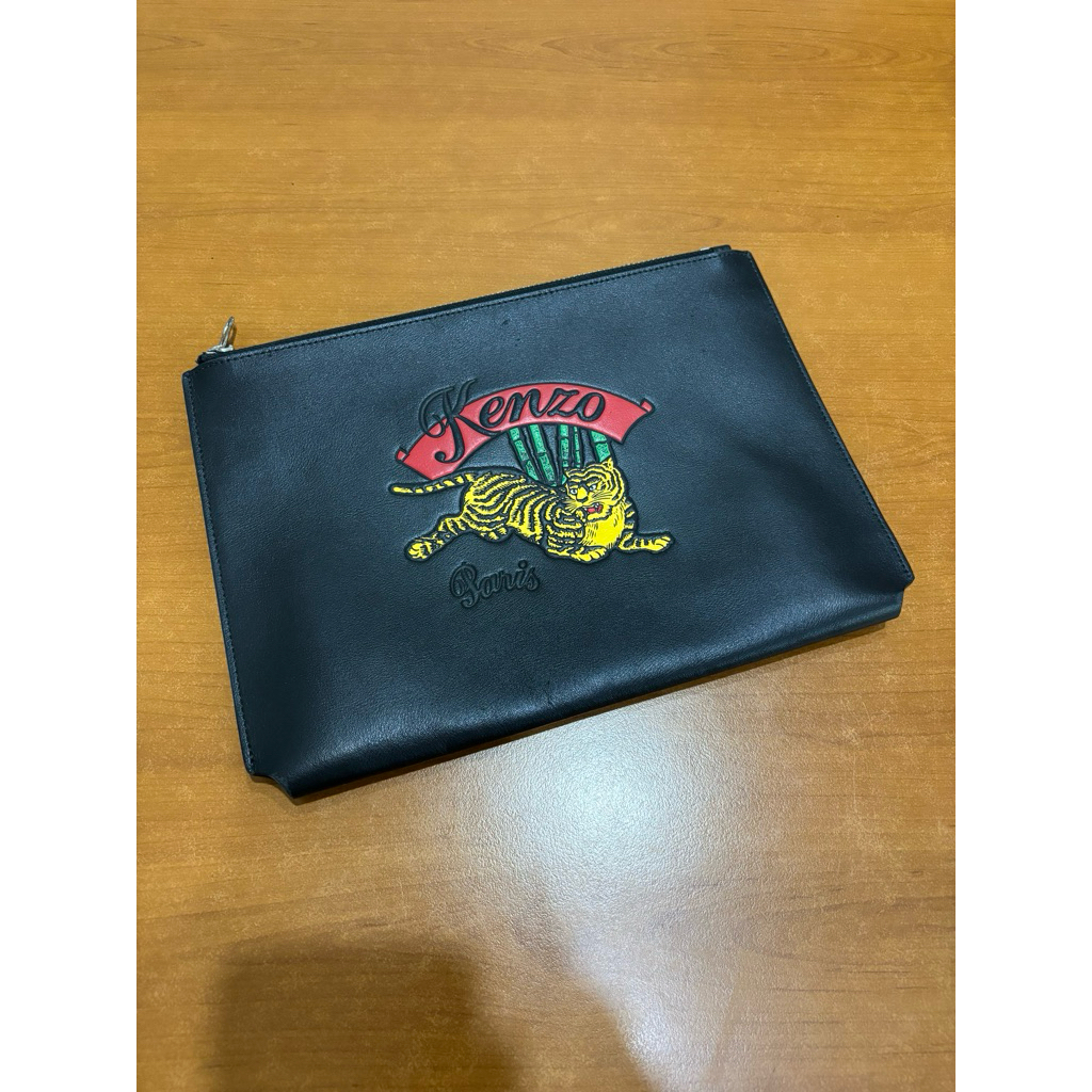 Kenzo Black Leather Jumping Tiger clutch original 100% Preloved