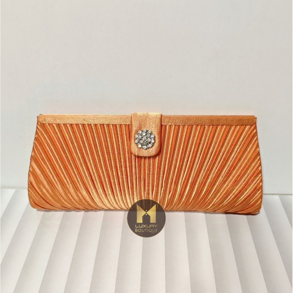 Tas Pesta Clutch Wanita Satin  Baru Elegan Kondangan Wisuda