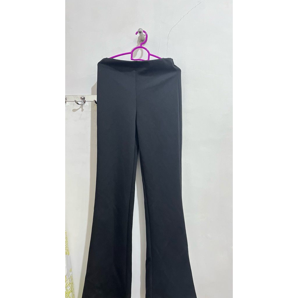 PRELOVED CELANA SCUBA