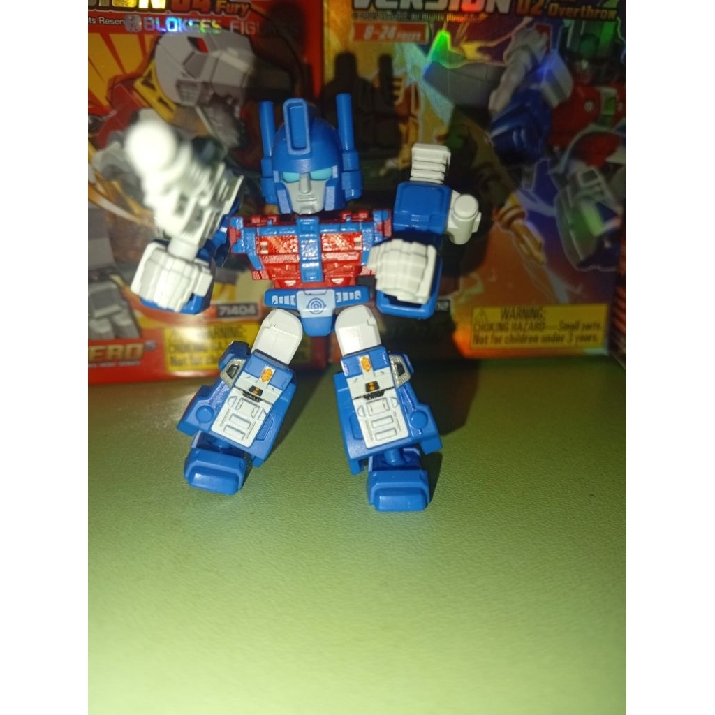 MINI FIGURE. TRANSFORMERS GALAXY DEFENDER VERSION. ULTRA MAGNUS