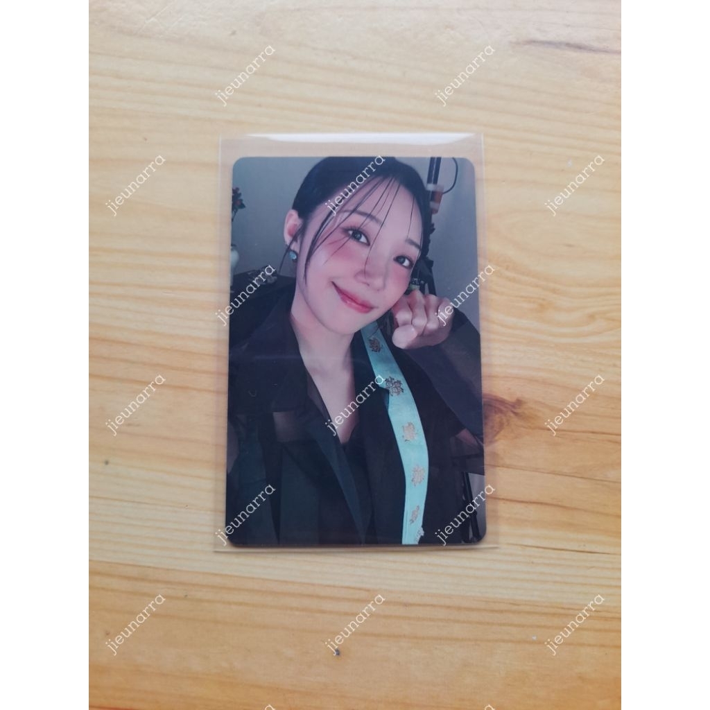 Jeong Eunji Apink Official Photocard - PC Seasons Greetings 2026 The Pink Tale
