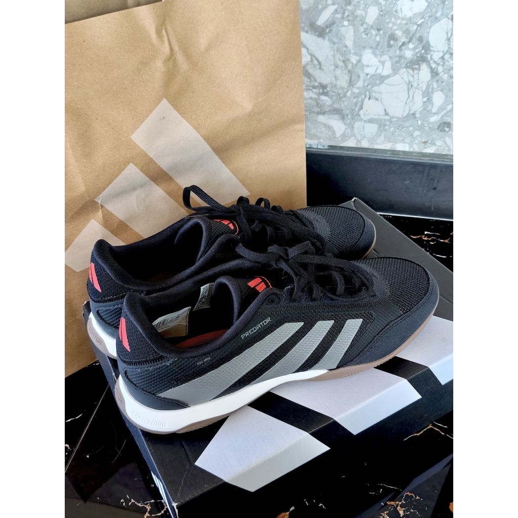 ADIDAS PREDATOR Sepatu Futsal preloved