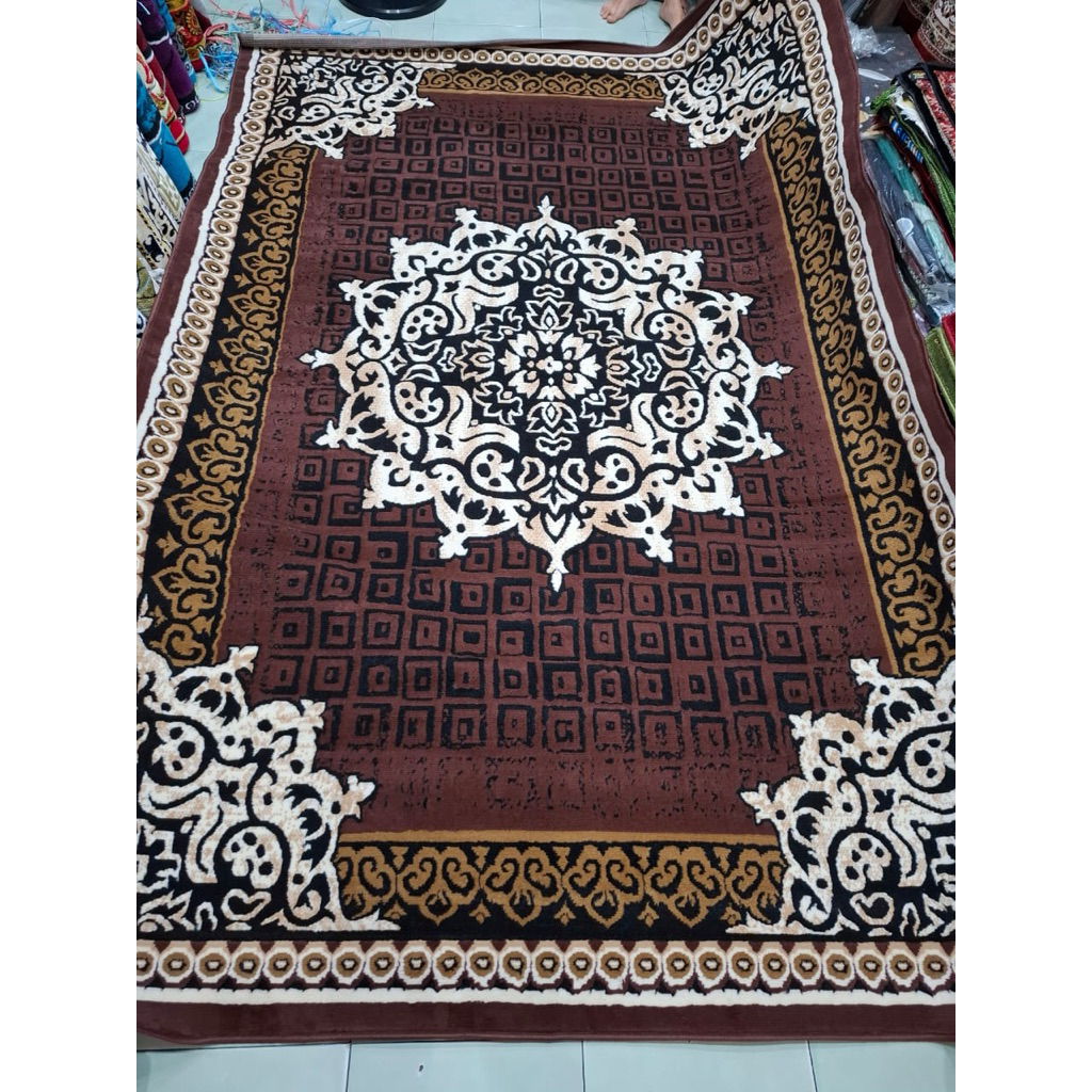 [210x310cm] Karpet Permadani Merk Shafira ukuran 210x310cm