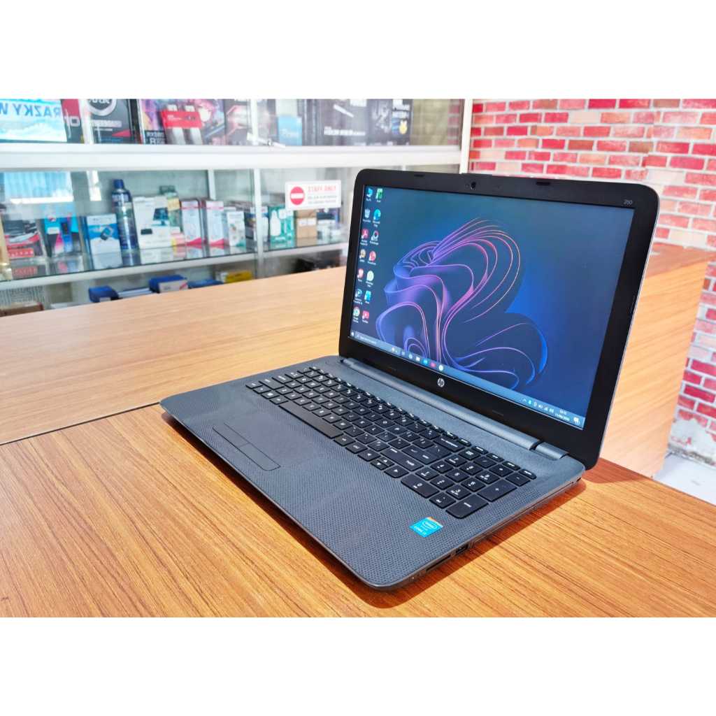 LAPTOP HP 240 G4 Intel Core i3-5005U