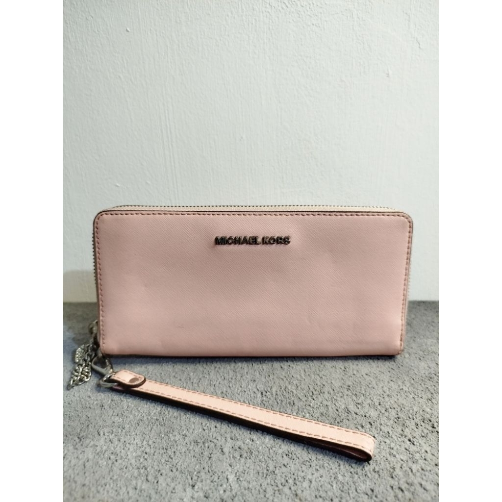 Dompet MK