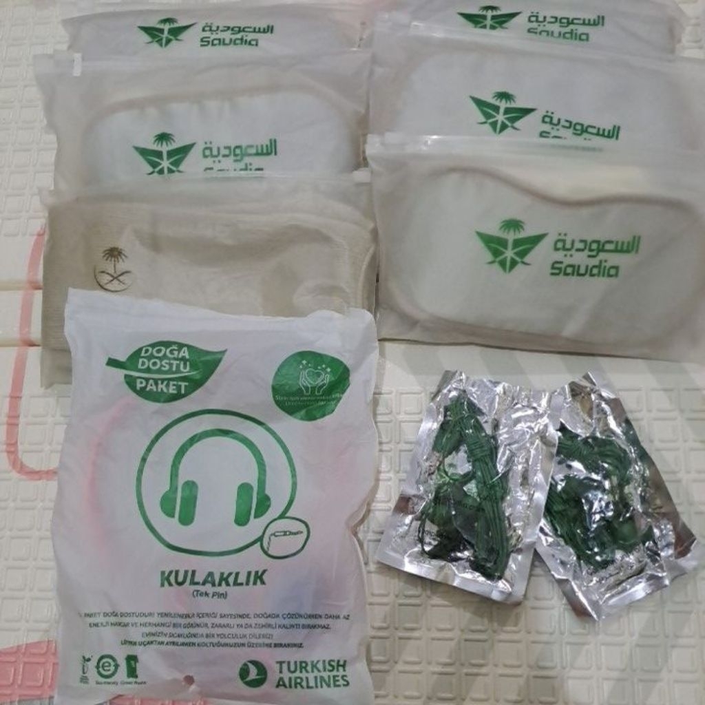 Saudia/Etihat/Turkish airlines travel kit amenity