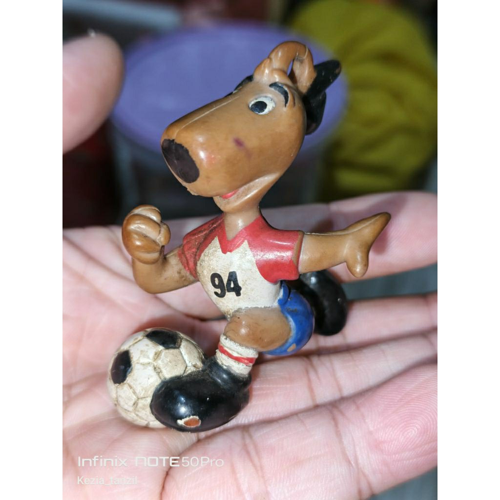 ACTION FIGURE FIGUR PEMAIN BOLA MASKOT MASCOT ORIGINAL BRAND ASLI 1992 LAWAS VINTAGE JADUL LANGKA RA