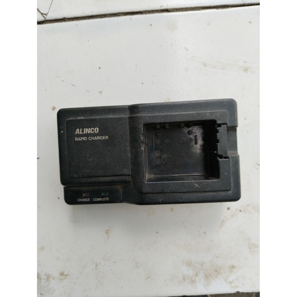 BEKAS LOAK ALINCO Rapid Charger HT