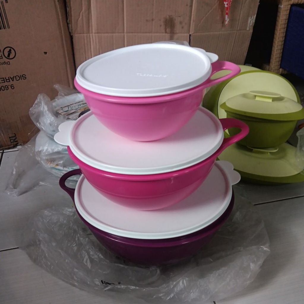 mixing bowl tupperware
