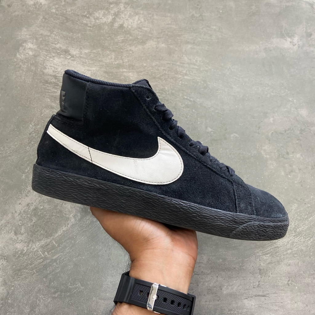 [Size 41] Rare Nike SB Blazer Zoom Mid ‘Black White’ (864349-007) Second Kondisi Mulus Nominus. Harg