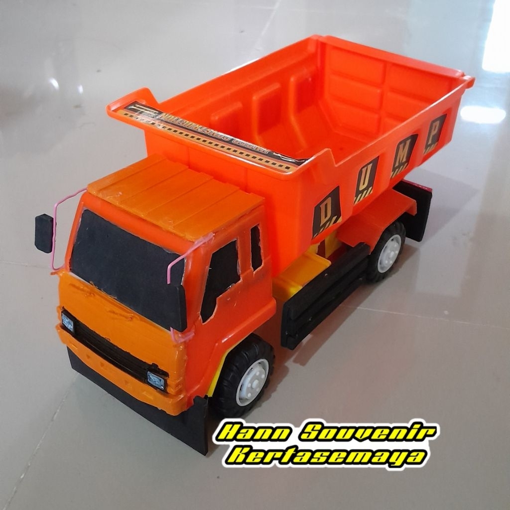 mainan truk plastik modifikasi fuso fighter dump