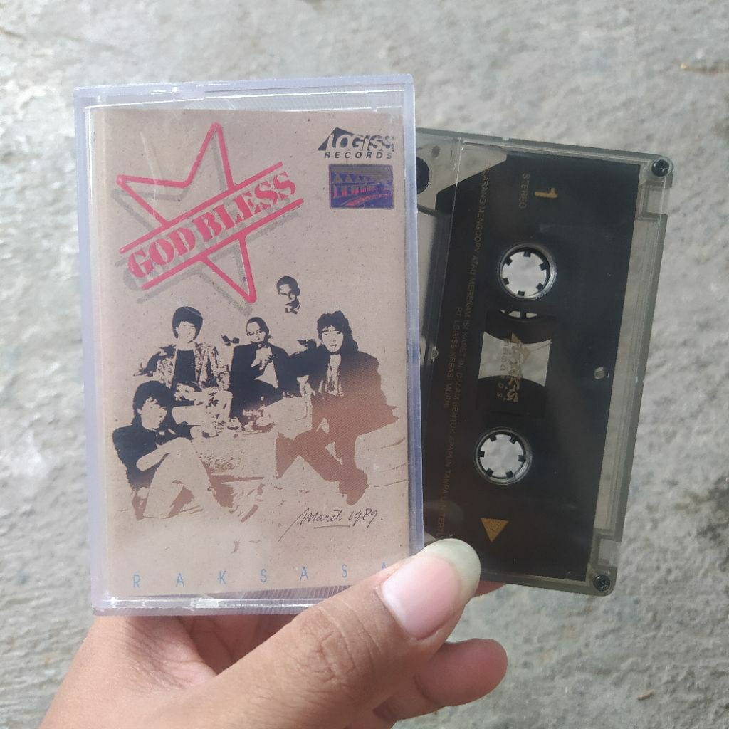 Kaset Pita God Bless - Raksasa