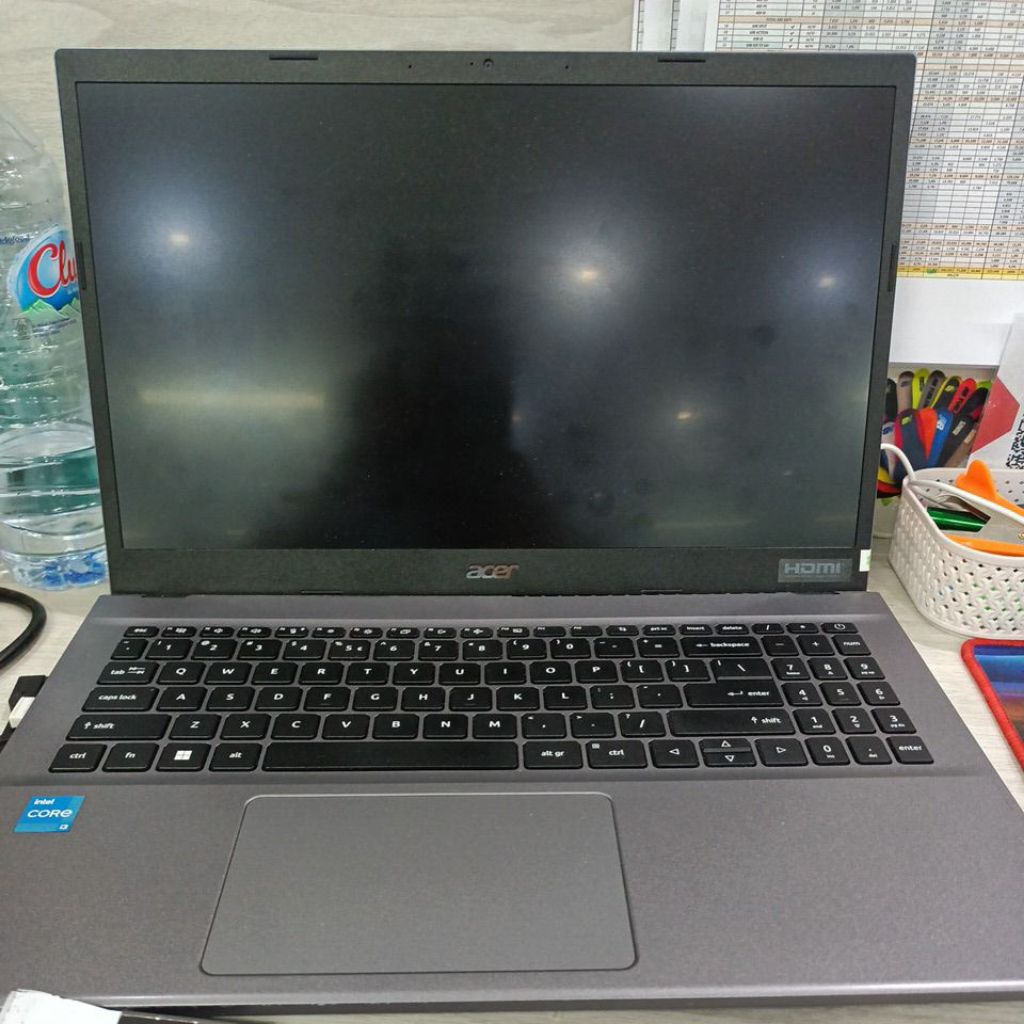 Edhi laptop Acer bekas