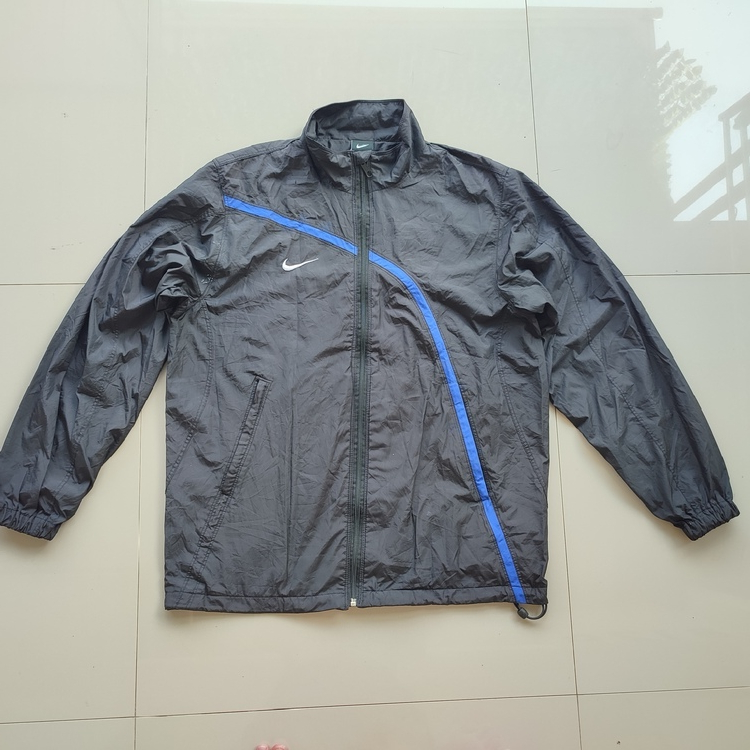 8. Jacket Outdoor Casual Nike Size tag L - Pakaian Gunung Lapangan Running Olahraga