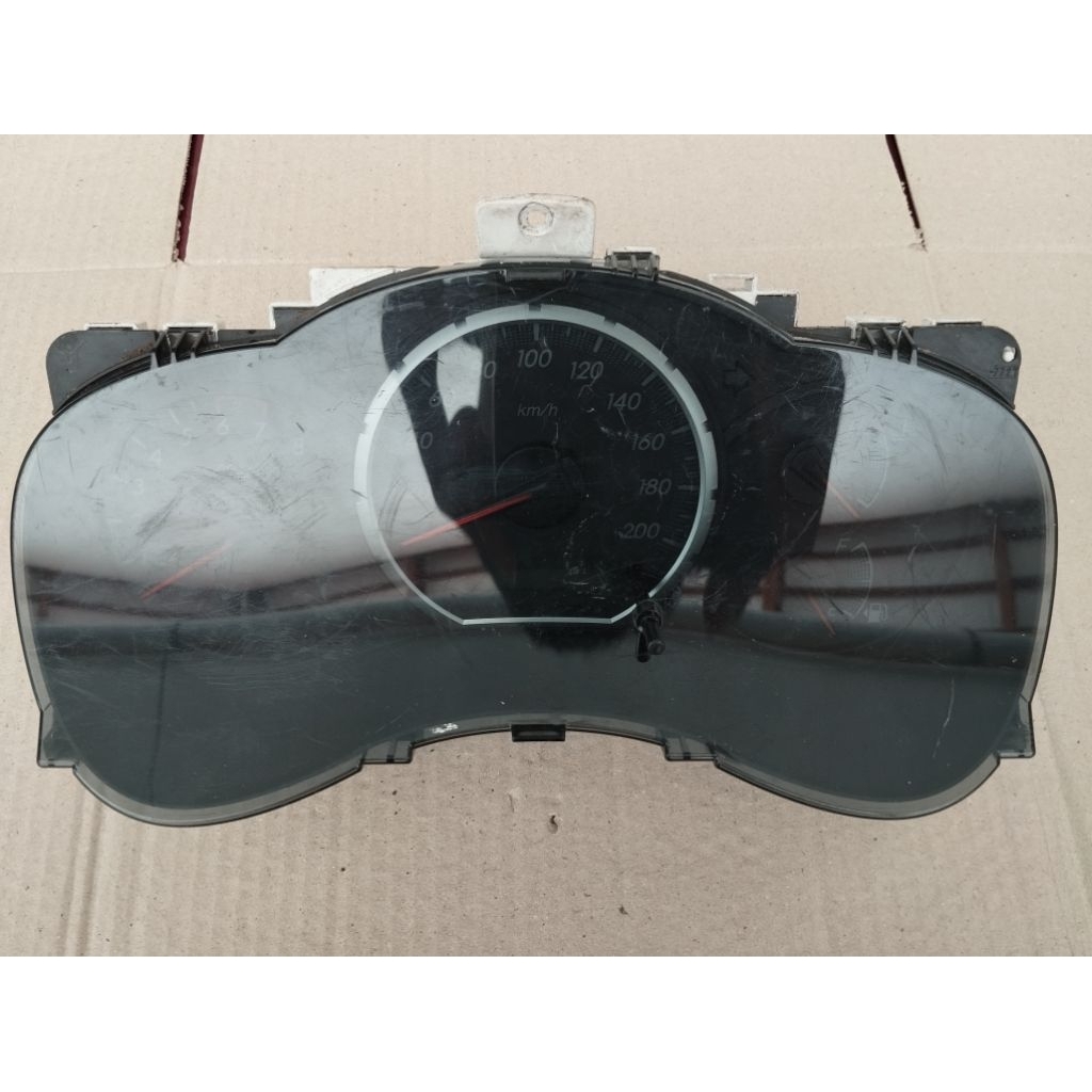 speedometer odometer Toyota kijang Innova / Fortuner type V type G original second