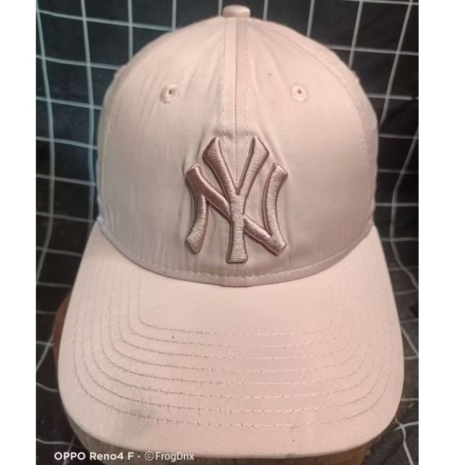 New Era MLB-NY-Satin-Merah Muda-Woman
