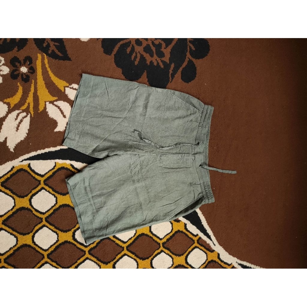 celana pendek relax henus edwin