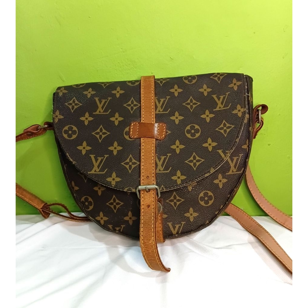 tas slempang lv mono vintage preloved luar